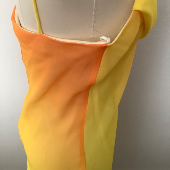 Size 14 maxi dress - Picture 9 of 10